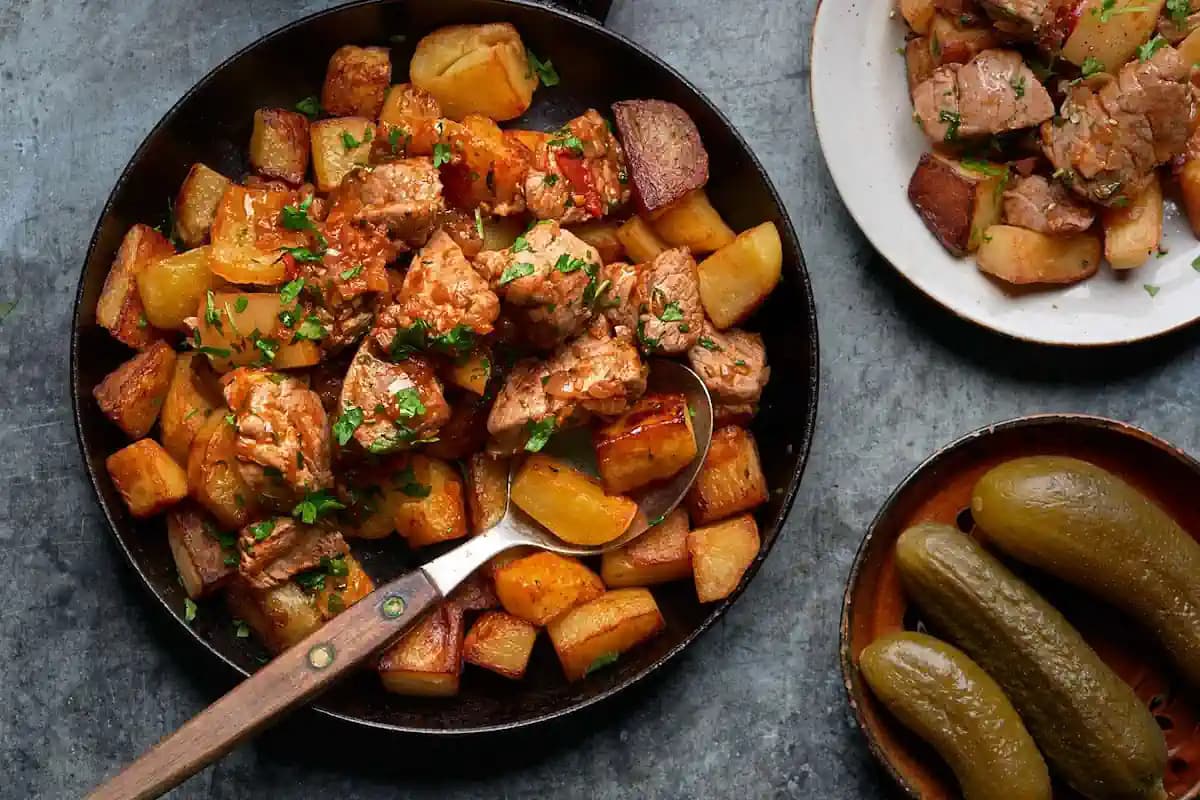 Brassói aprópecsenye sütős burgonyával