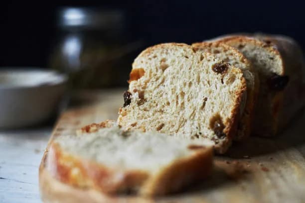 Teljes kiőrlésű gyümölcskenyér